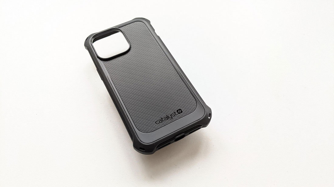 Coque de protection Catalyst Crux Case pour iPhone 14 Pro Max, 2022, Ph. Moctar KANE.